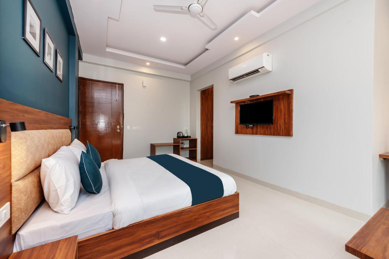 Hotel O Earth Villa Near Bestech Central Square Mall Gurgaon Exterior photo