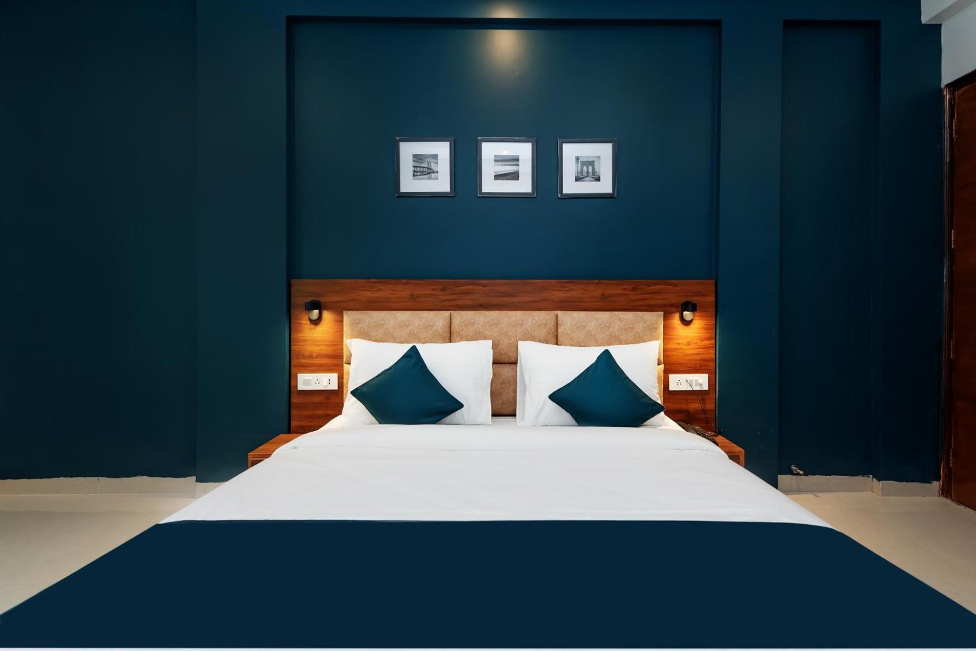 Hotel O Earth Villa Near Bestech Central Square Mall Gurgaon Exterior photo