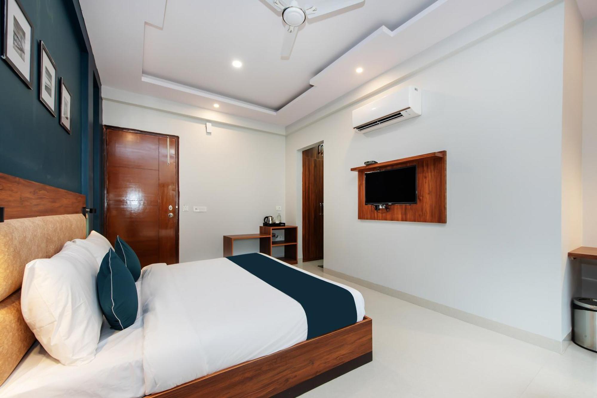 Hotel O Earth Villa Near Bestech Central Square Mall Gurgaon Exterior photo