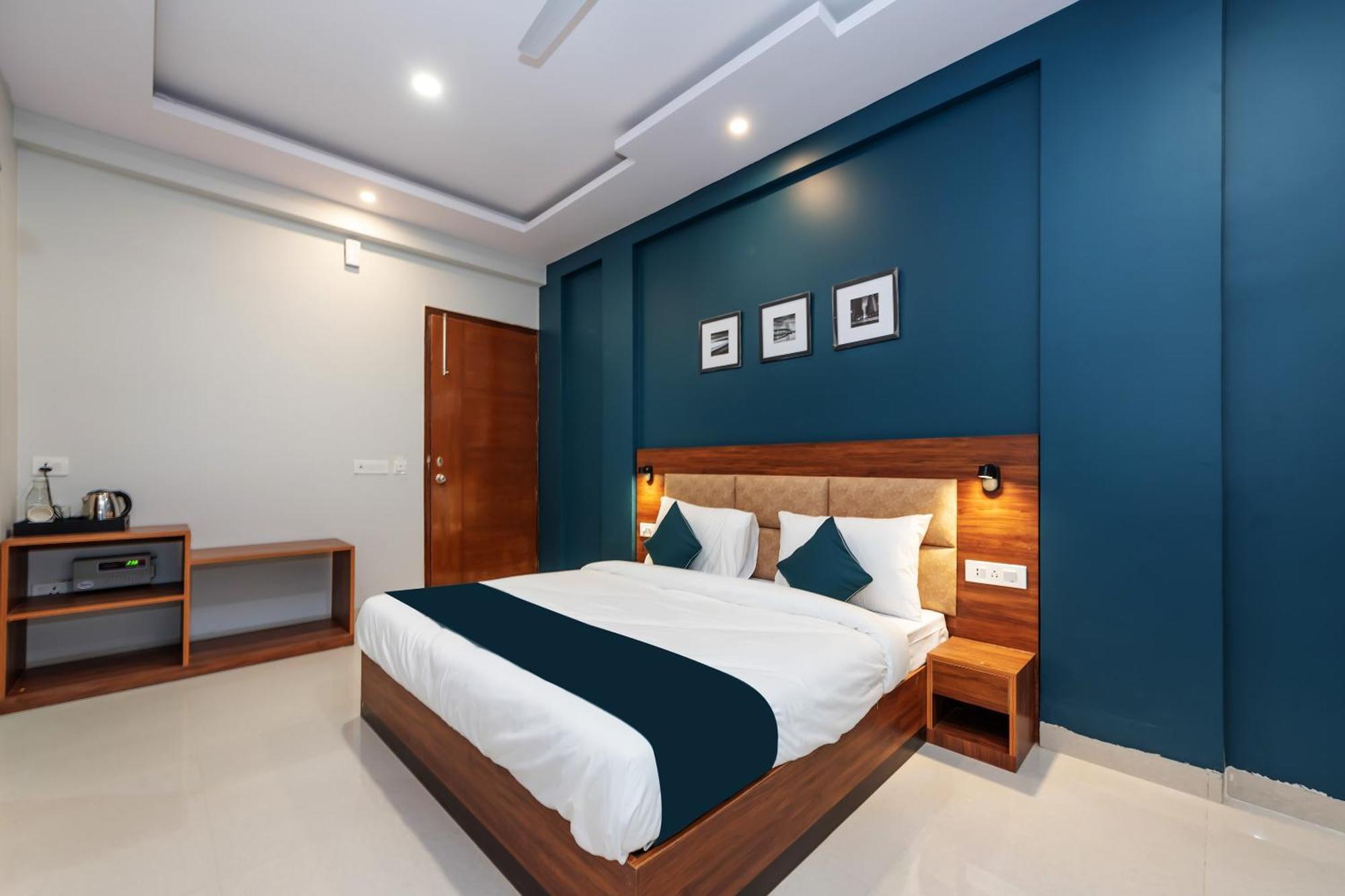 Hotel O Earth Villa Near Bestech Central Square Mall Gurgaon Exterior photo